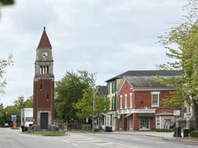 Clock tower on Queen Street, Niagara-on-the-Lake